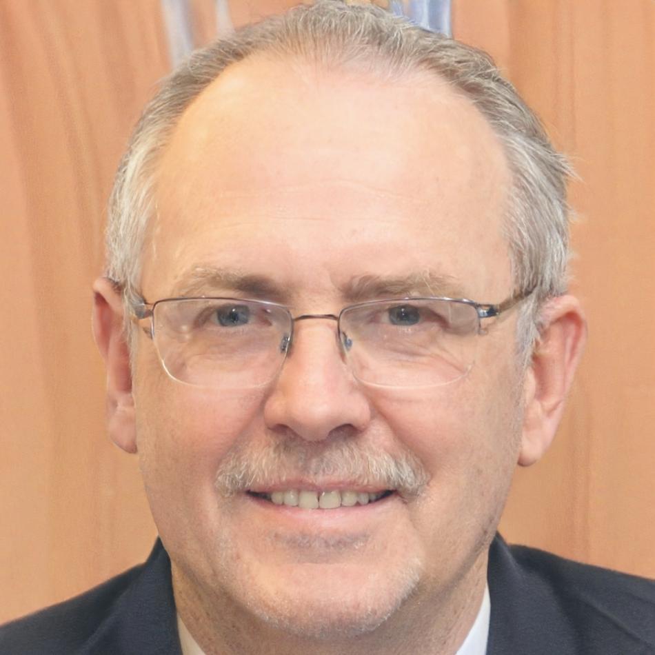 Instructor Minh Tran